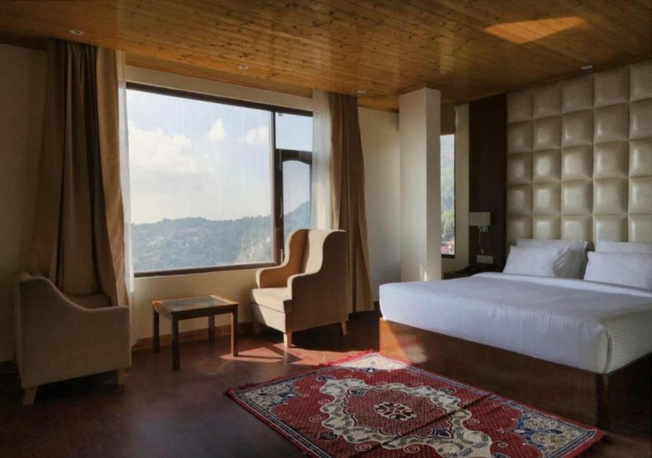 The Alpine Retreat 호텔 심라 외부 사진